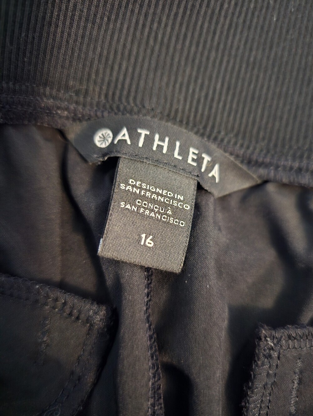 Athleta Brooklyn Mid Rise Ankle Black Casual Lightweight Pants Size 16 - Picture 5 of 8